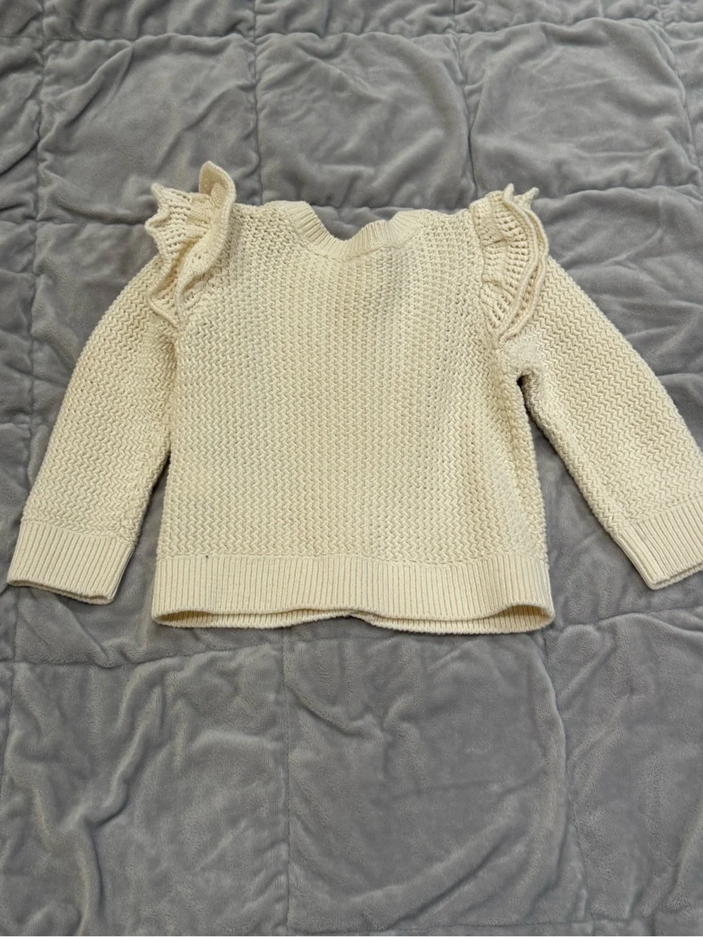 GAP cream knit